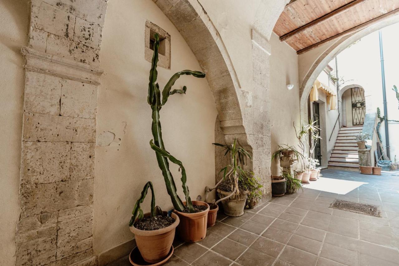 I Dammusi Di Via Vittorio Veneto Apartment Syracuse Exterior photo